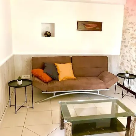 Charmante Bastide Au Calme, Proche De La Mer. Villa *